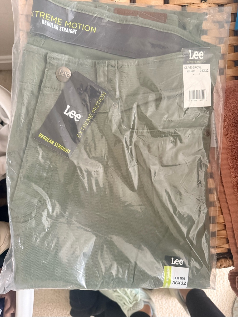 Lee Olive Green Regular Straight Chinos